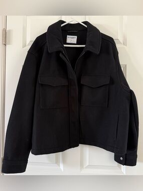 Old Navy Black cropped Utility Jacket